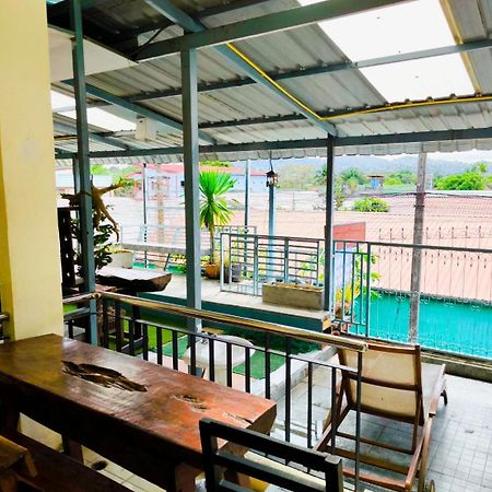 Nu Phuket Airport Resident 1 Panzió Nai Yang Beach Kültér fotó